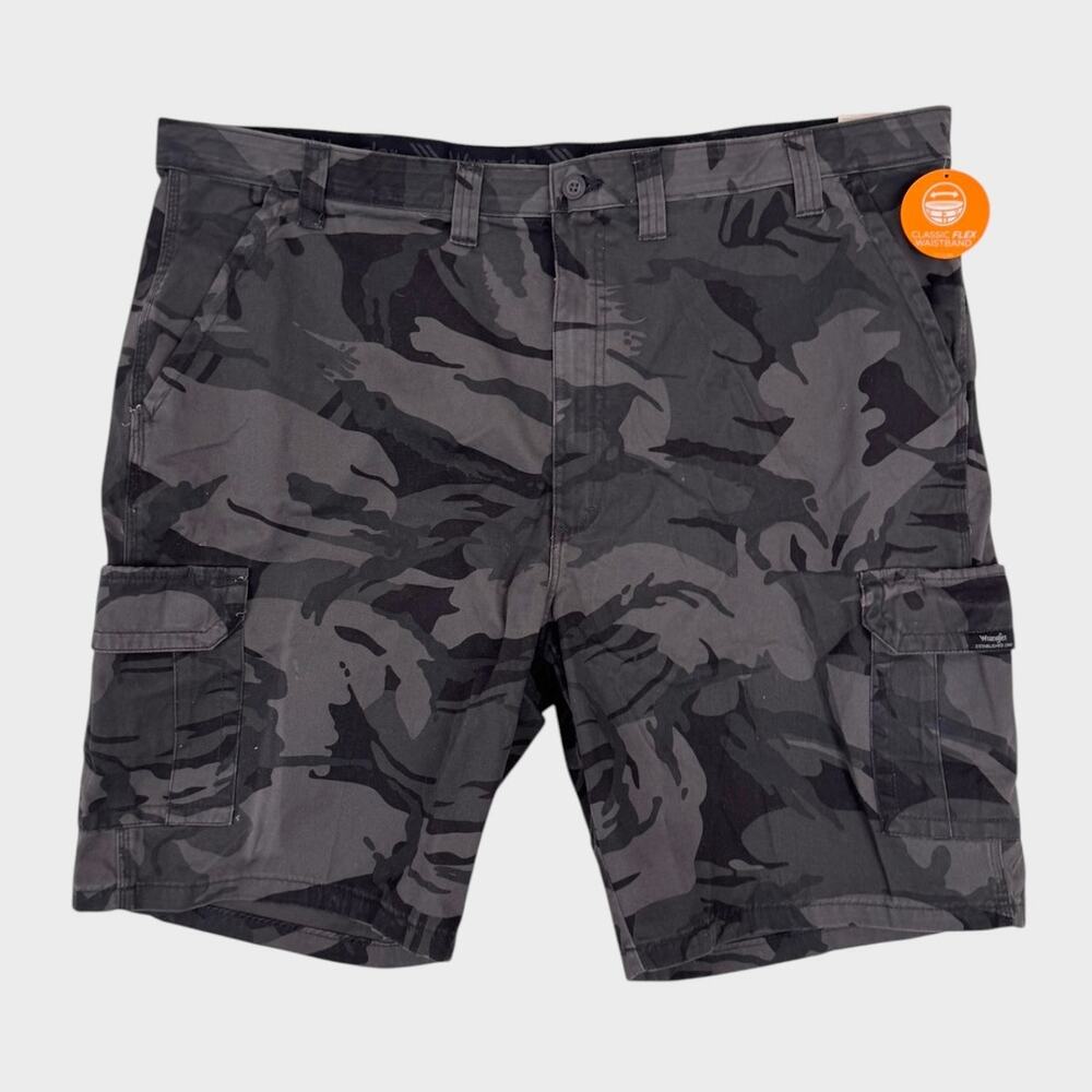 Wrangler Mens Relaxed Camoflauge Shorts Size 46 Gray NEW NWT